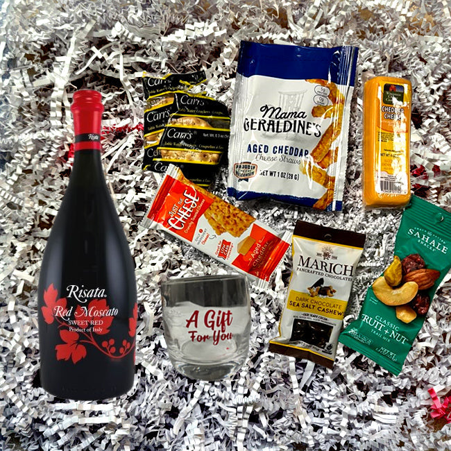 Risata Red Moscato Gift Pack with Engraving