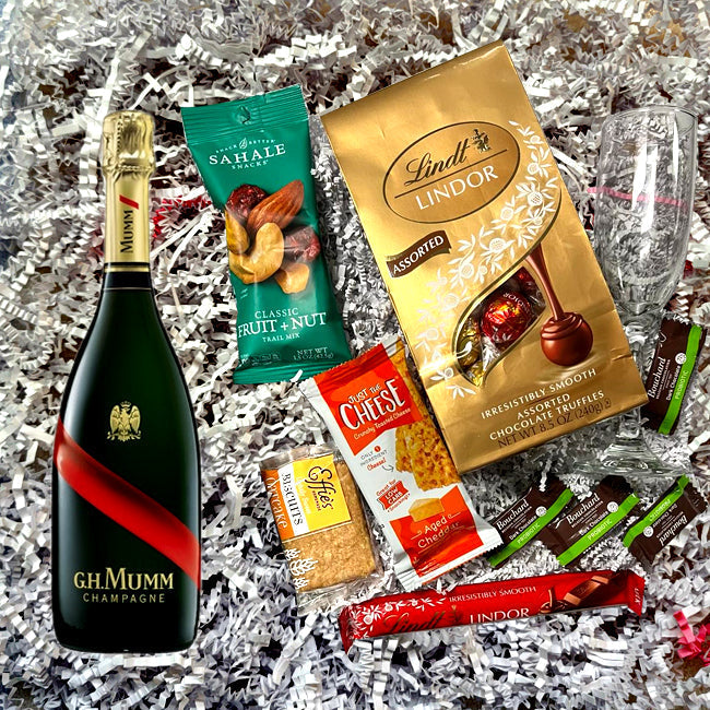 G.h Mumm Champagne Gift Pack with Engraving